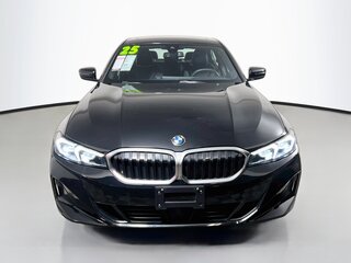 2025 BMW 3 Series 330i — photo 8