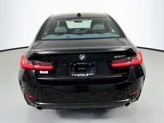 2025 BMW 3 Series 330i — photo 4