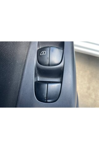 2018 Nissan Sentra SV — photo 27
