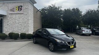 2021 Nissan Versa Sedan SV — photo 2