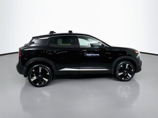 2026 Nissan Kicks SR — photo 2