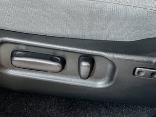 2022 Toyota Tacoma SR5 — photo 12