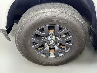 2022 Toyota Tacoma SR5 — photo 10