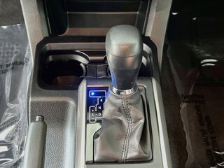 2022 Toyota Tacoma SR5 — photo 19