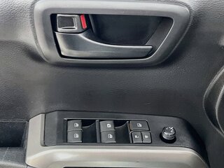 2022 Toyota Tacoma SR5 — photo 13