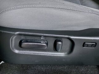 2023 Toyota Tacoma SR5 — photo 13