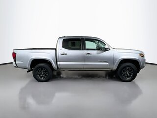 2023 Toyota Tacoma SR5 — photo 2