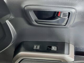 2023 Toyota Tacoma SR5 — photo 29