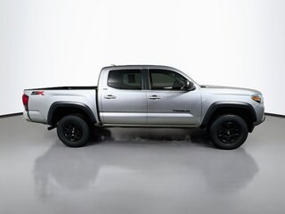 2023 Toyota Tacoma SR5 — photo 2
