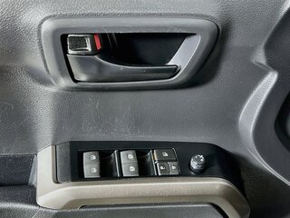 2023 Toyota Tacoma SR5 — photo 14