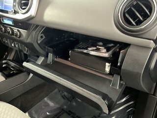 2023 Toyota Tacoma SR5 — photo 31