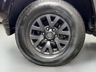 2023 Toyota Tacoma SR5 — photo 11
