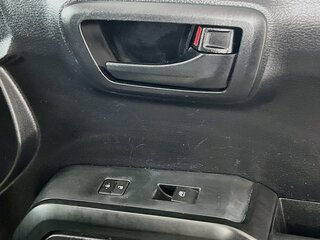 2019 Toyota Tacoma SR — photo 27