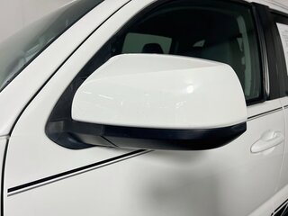 2019 Toyota Tacoma SR — photo 9