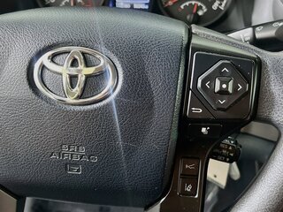 2019 Toyota Tacoma SR — photo 16