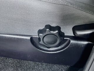 2019 Toyota Tacoma SR — photo 12