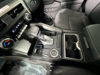 2024 Toyota Tacoma SR5 — photo 22