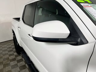 2024 Toyota Tacoma SR5 — photo 10
