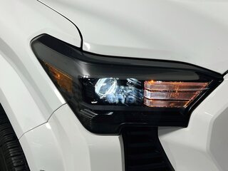 2024 Toyota Tacoma SR5 — photo 9