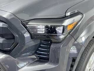 2026 Toyota Tacoma SR5 — photo 8