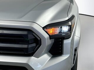 2025 Toyota Tacoma SR — photo 9