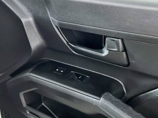 2025 Toyota Tacoma SR — photo 27