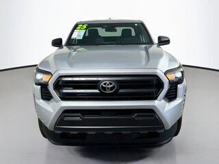 2025 Toyota Tacoma SR — photo 8