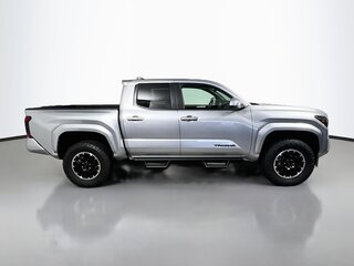 2026 Toyota Tacoma SR5 — photo 2