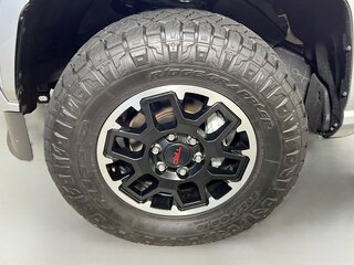 2026 Toyota Tacoma SR5 — photo 10