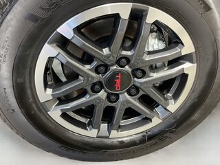 2026 Toyota Tacoma TRD Sport — photo 11