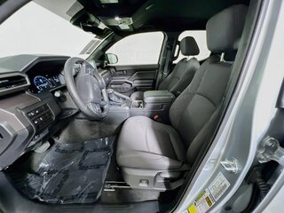 2025 Toyota Tacoma SR5 — photo 12