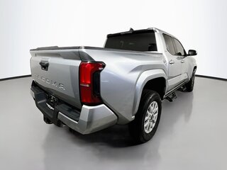 2025 Toyota Tacoma SR5 — photo 3