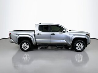 2025 Toyota Tacoma SR5 — photo 2