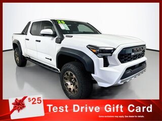 2025 Toyota Tacoma Trailhunter — photo 1