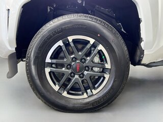 2024 Toyota Tacoma TRD Sport — photo 10