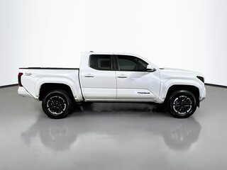 2024 Toyota Tacoma TRD Sport — photo 2
