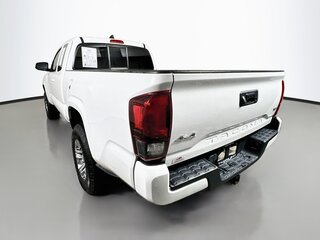 2022 Toyota Tacoma SR — photo 5