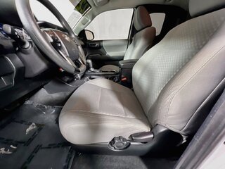 2022 Toyota Tacoma SR — photo 12