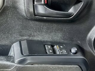 2022 Toyota Tacoma SR — photo 14