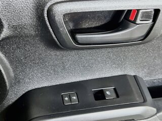 2022 Toyota Tacoma SR — photo 28