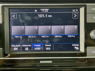 2023 Volkswagen Taos S — photo 23