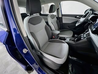 2023 Volkswagen Taos S — photo 27