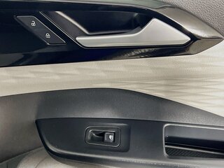 2023 Volkswagen Taos S — photo 28