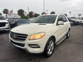2013 Mercedes-Benz M-Class ML350 — photo 1