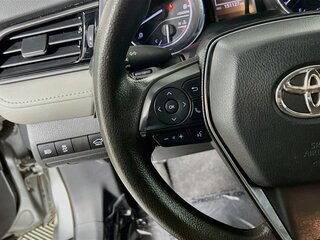 2019 Toyota Camry LE — photo 16