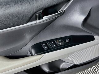 2019 Toyota Camry LE — photo 14