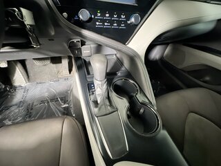 2019 Toyota Camry LE — photo 21