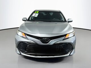 2019 Toyota Camry LE — photo 8