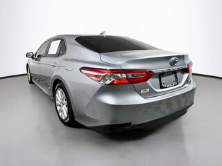 2019 Toyota Camry LE — photo 5