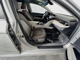 2019 Toyota Camry LE — photo 27